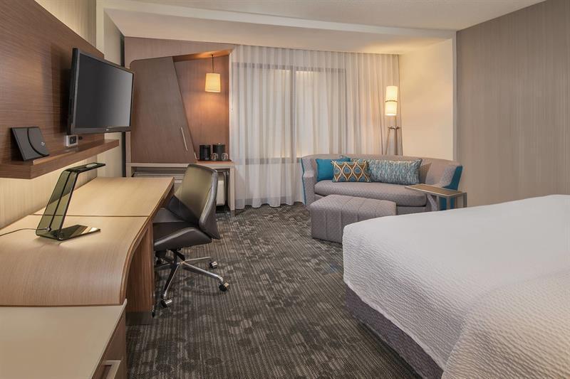 Courtyard By Marriott Tampa Northwest/Veterans Expressway Hotel West Chase Екстериор снимка