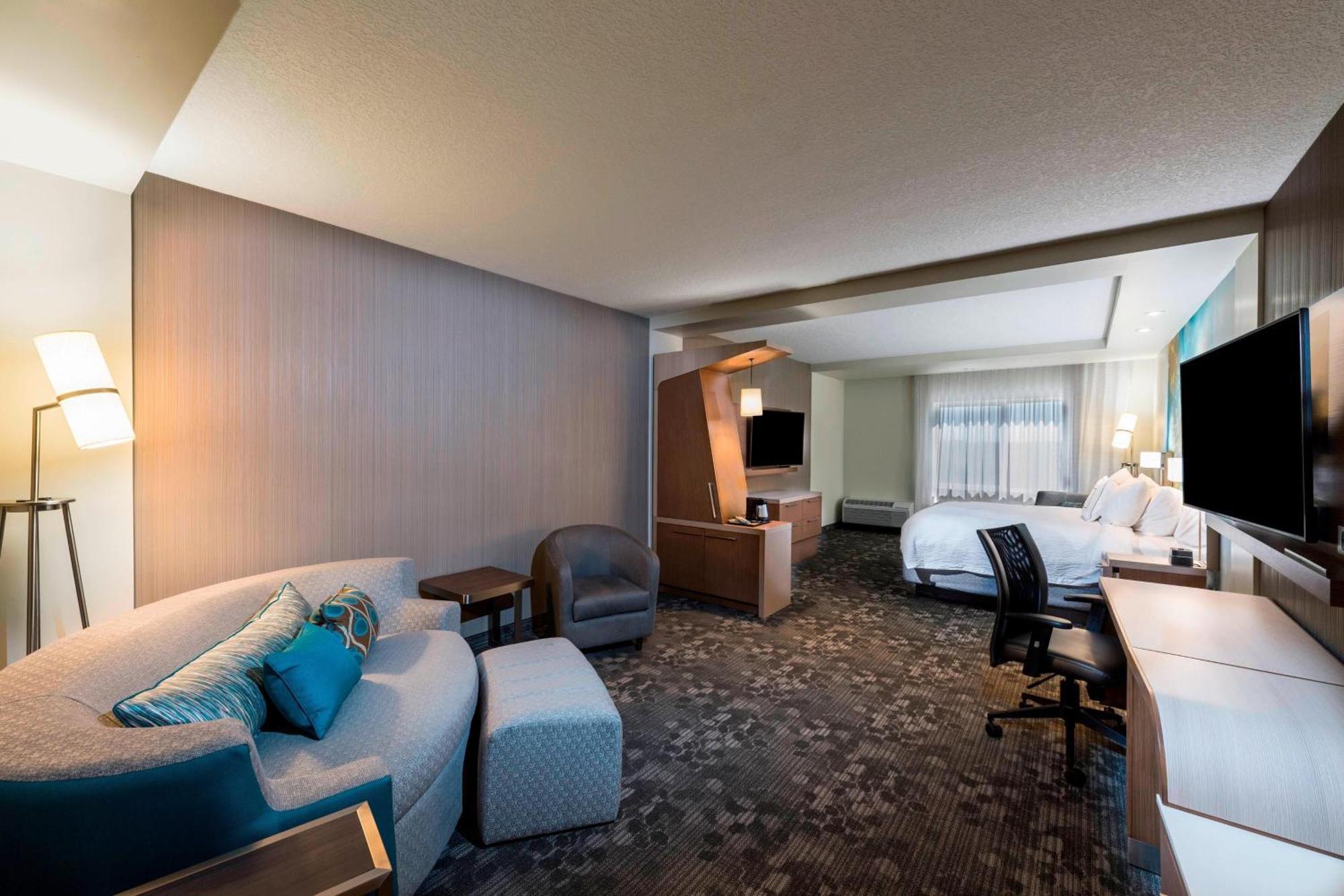 Courtyard By Marriott Tampa Northwest/Veterans Expressway Hotel West Chase Екстериор снимка