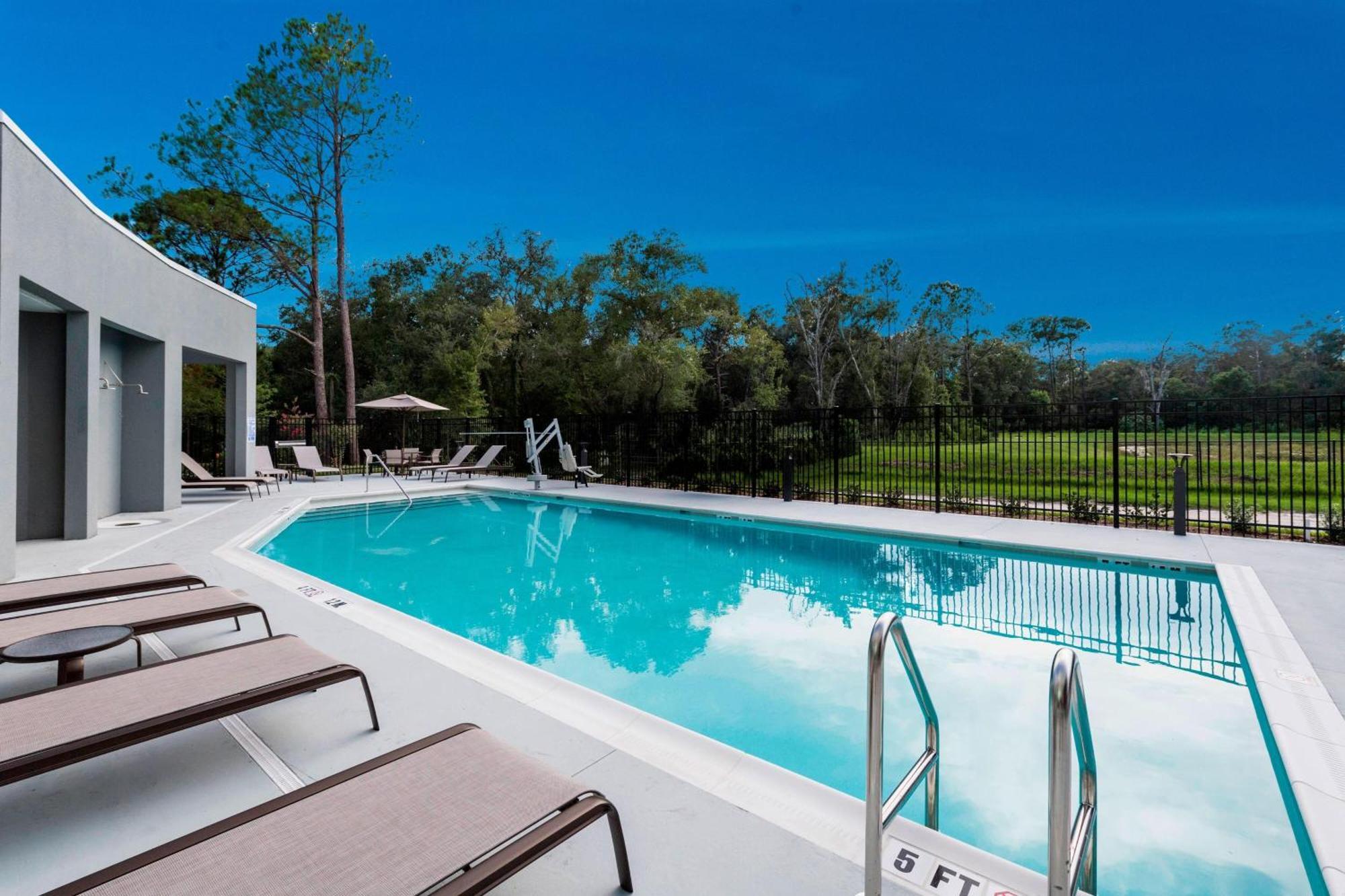 Courtyard By Marriott Tampa Northwest/Veterans Expressway Hotel West Chase Екстериор снимка